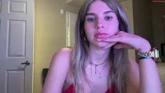 Chaturbate Imrubyy 8-Jan-2024 Slut Enjoys Toy